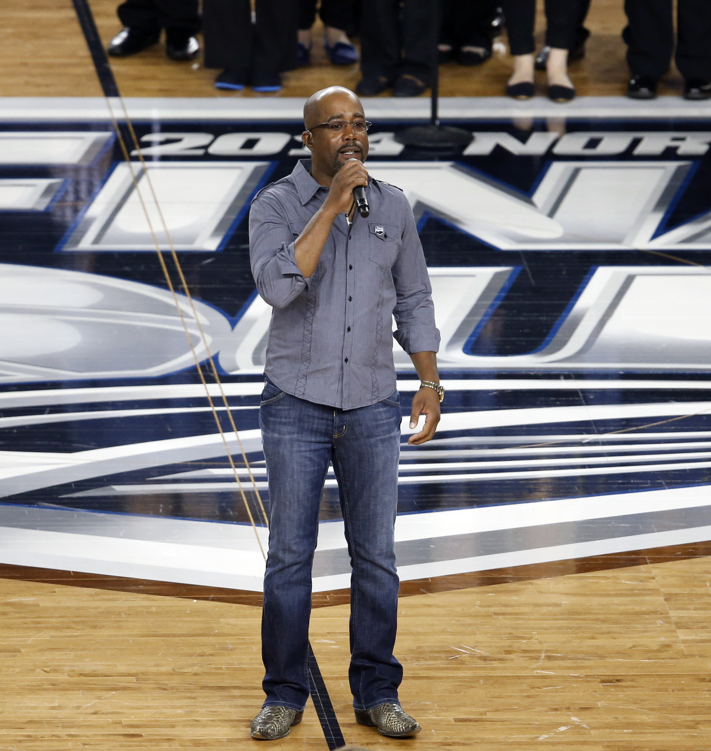 Darius Rucker Sings National Anthem At Title Game