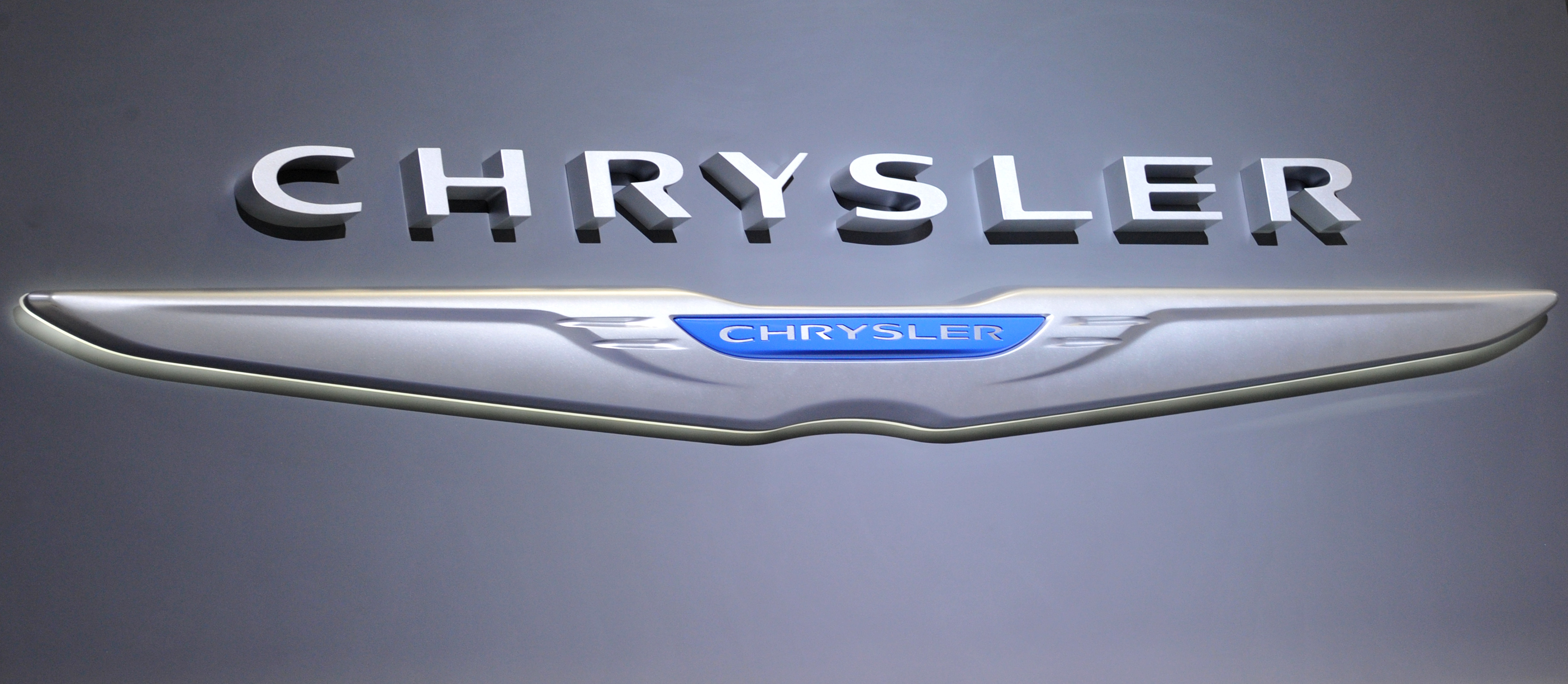 Chrysler Recalls Minivans, SUVs To Fix Ignition Switches | Wltx.com