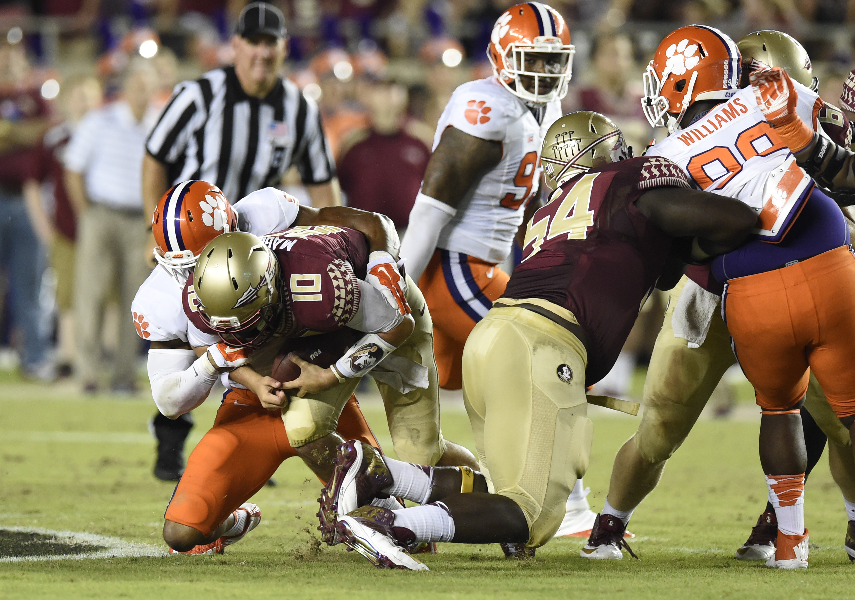 Florida State suspends Jameis Winston for first half vs. Clemson