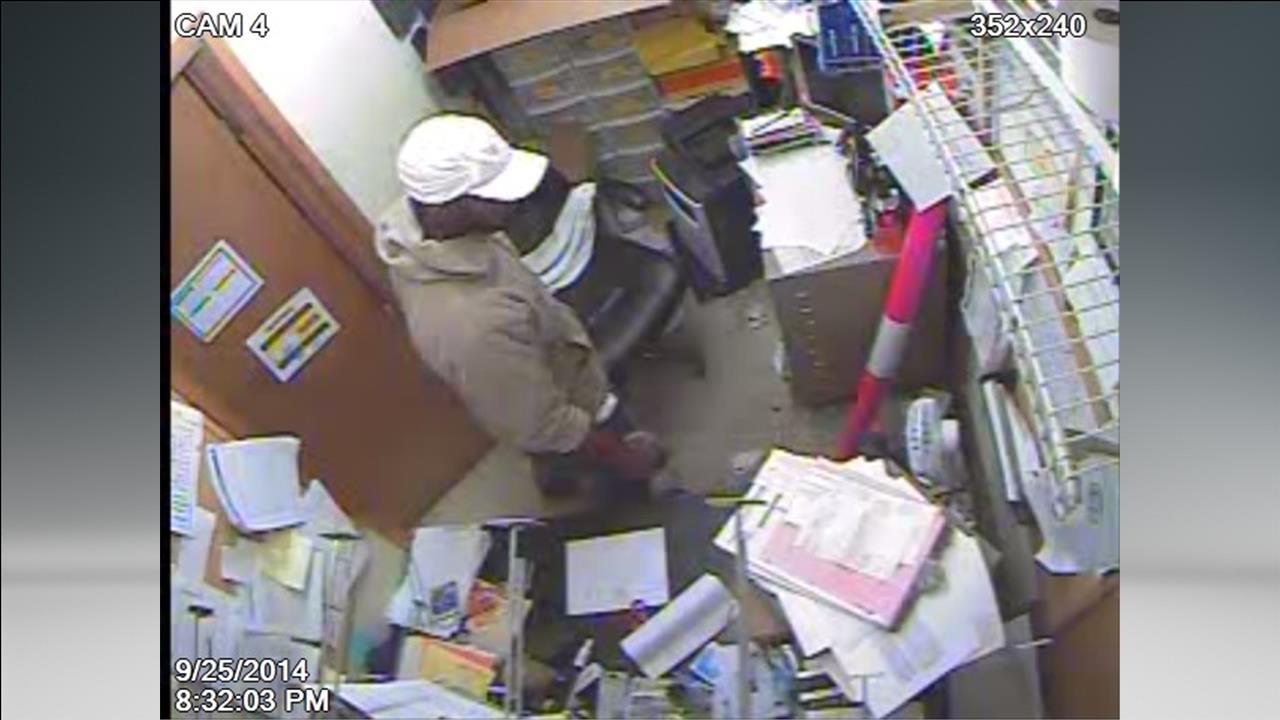 Winnsboro Public Safety Dollar General Robbery Suspect Sought