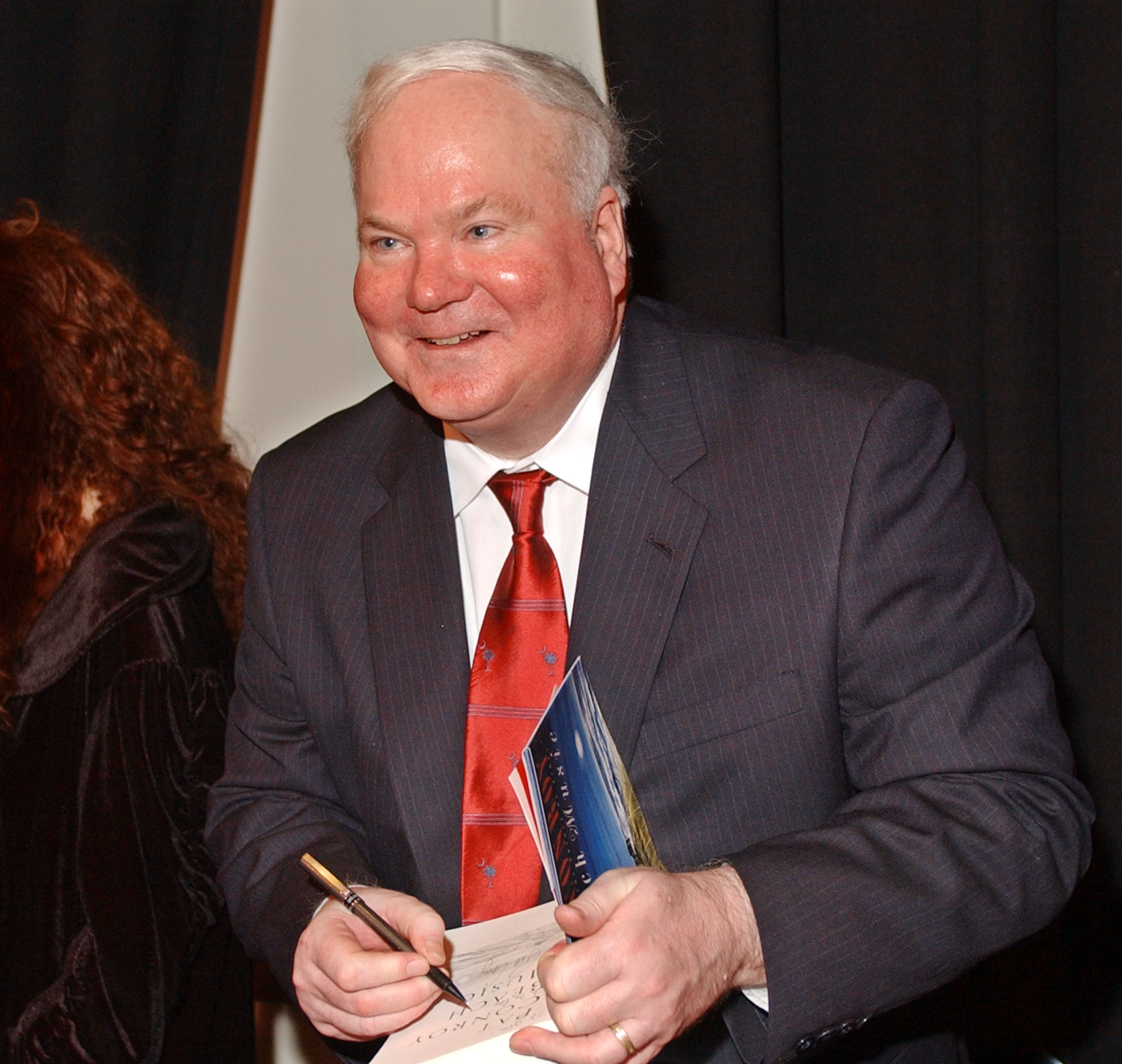 Pat Conroy, Author Of 'Prince of Tides,' Dies At 70