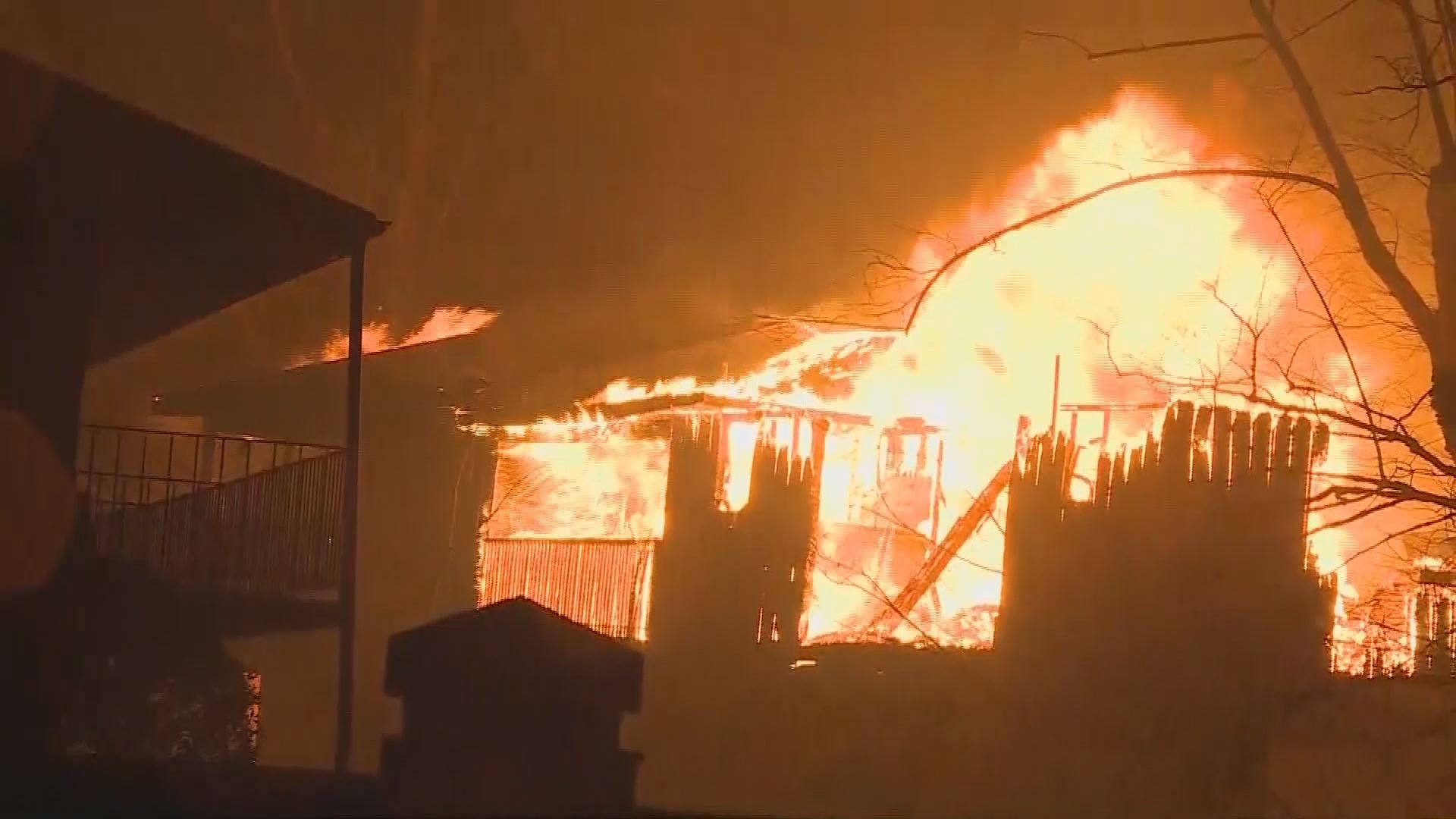 3 Now Confirmed Dead in Tennessee Wildfire | wltx.com, image size:1920x1080